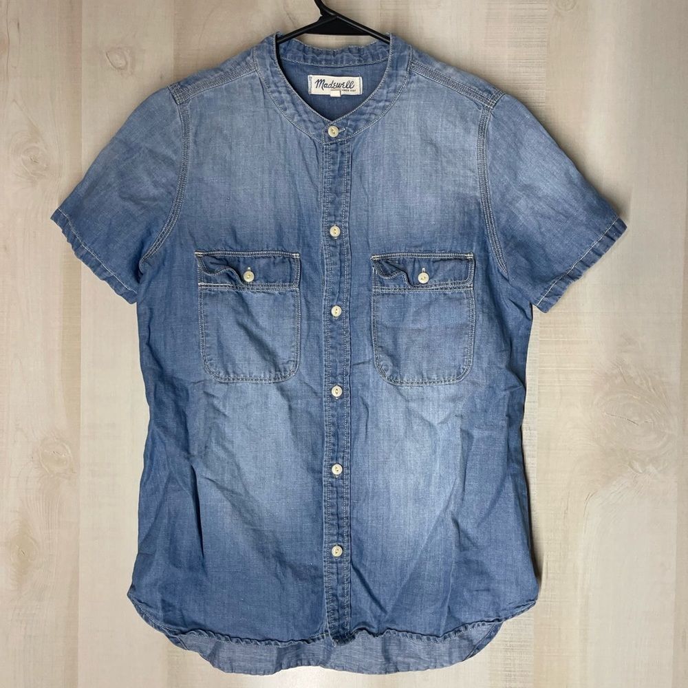 Madewell short‎ sleeve denim shirt button front, size XS